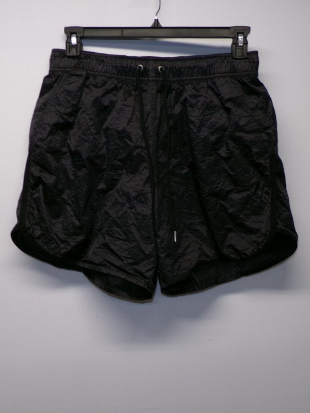 Nike NSW Circa Shorts Black Repel Mens sz Medium Black Sportswear DQ4244